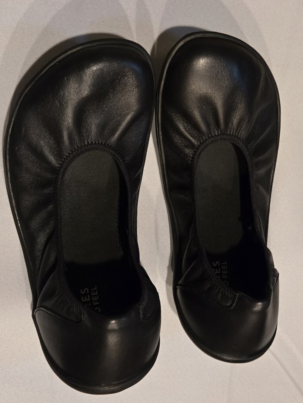 Groundies Lily Classic Leather Ballet Flat Size 8